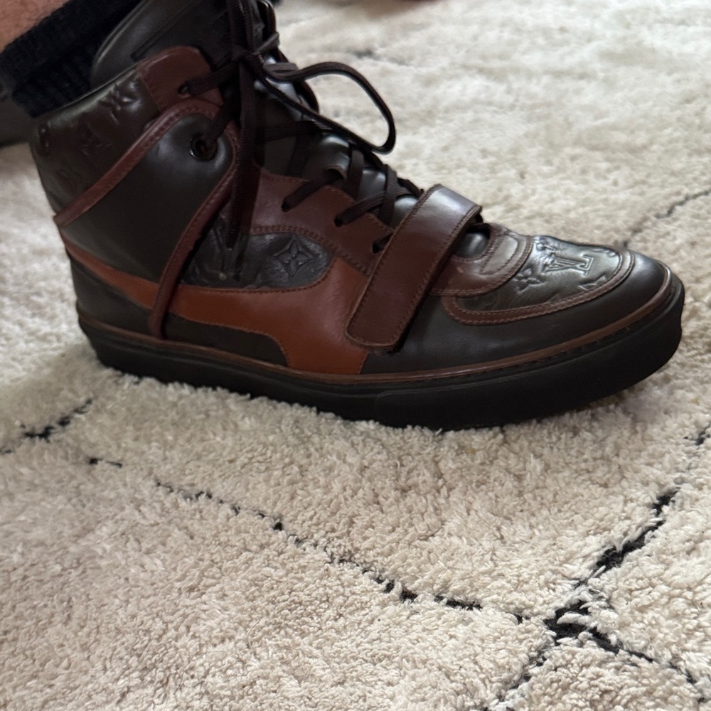 Men's Brown High-Top Sneakers